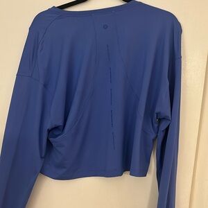Lululemon waist length long sleeve T-shirt, size 8 periwinkle blue